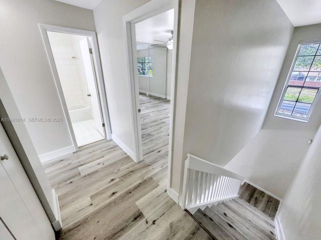 3-bedroom home for sale in Cooper City - 12259 SW 49th Ct - MondialRealty