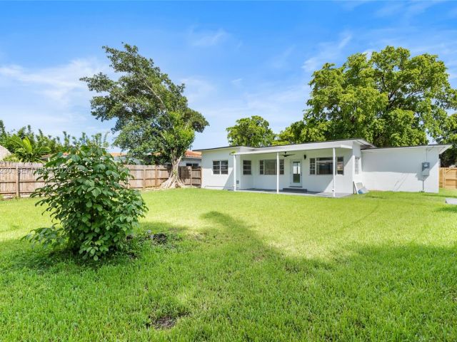 Home for rent at 1581 Normandy Dr - photo 7192708