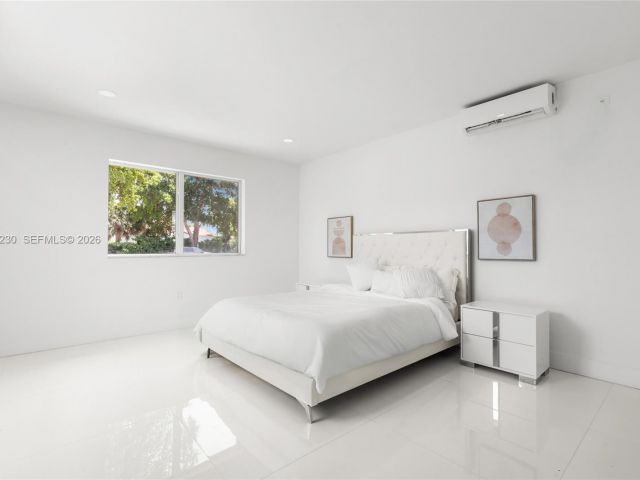 Home for rent at 1581 Normandy Dr - photo 7192710