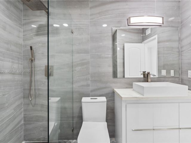 Home for rent at 1581 Normandy Dr - photo 7192711