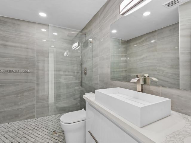 Home for rent at 1581 Normandy Dr - photo 7192714