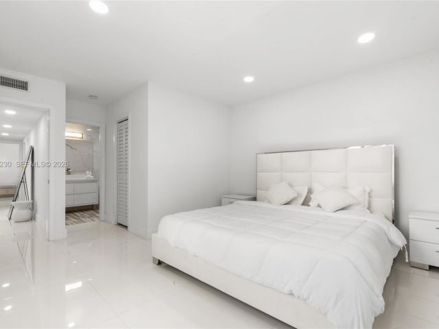 Home for rent at 1581 Normandy Dr - photo 7192728