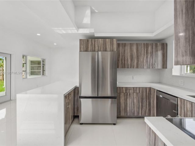 Home for rent at 1581 Normandy Dr - photo 7192731