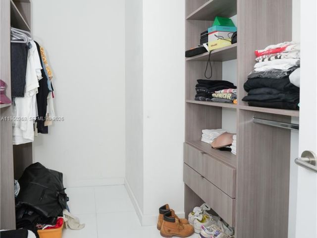 Apartment for sale  Unit #2101 - photo 7194917