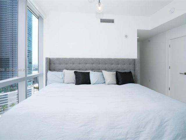 Apartment for sale  Unit #2101 - photo 7194918