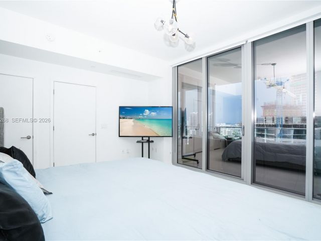 Apartment for sale  Unit #2101 - photo 7194919