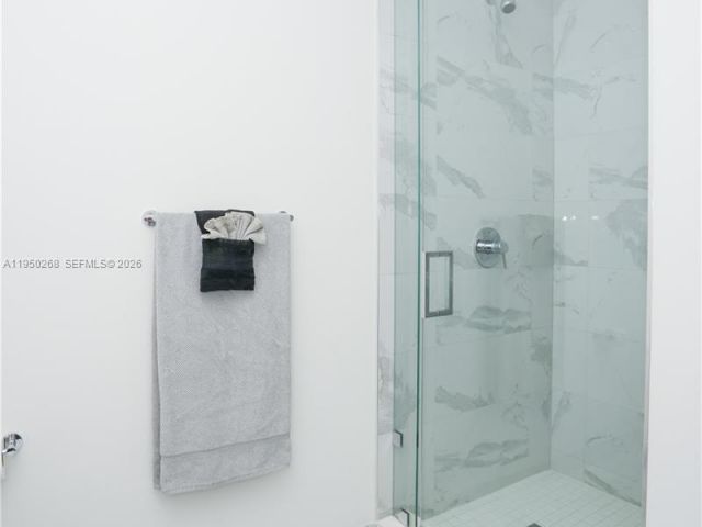 Apartment for sale  Unit #2101 - photo 7194927