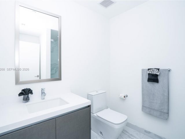 Apartment for sale  Unit #2101 - photo 7194928