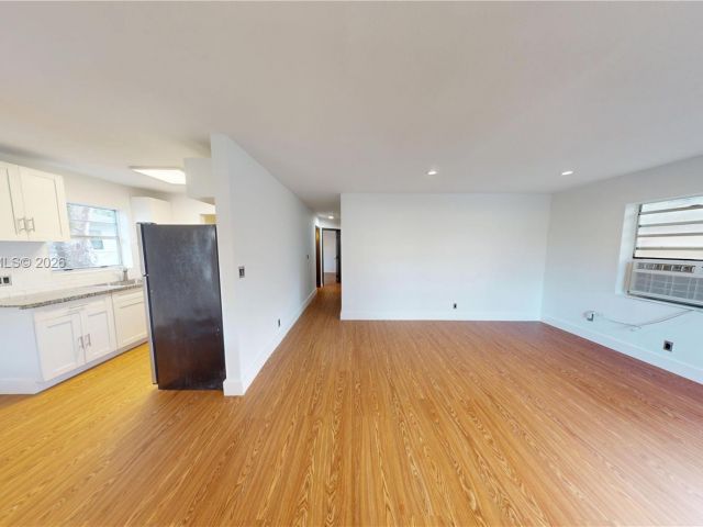 3-bedroom home for rent in Fort Lauderdale - 404 NW 21st Ter - MondialRealty