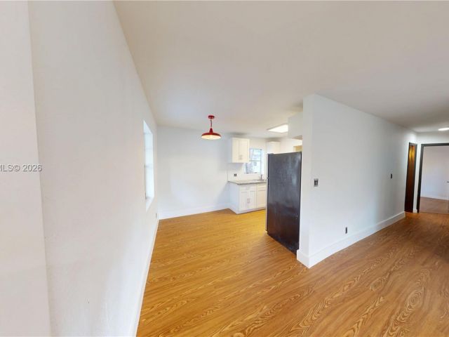 3-bedroom home for rent in Fort Lauderdale - 404 NW 21st Ter - MondialRealty