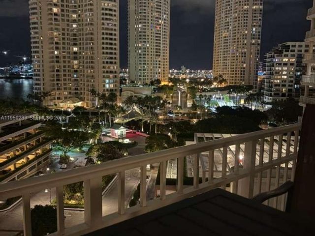 Apartment for rent  Unit #1105 - photo 7194769