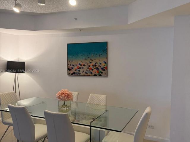 Apartment for rent  Unit #1105 - photo 7371440