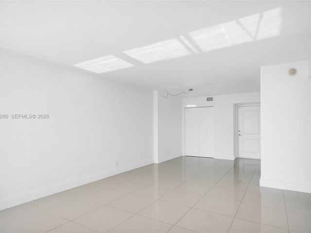 Apartment for rent  Unit #408 - photo 7434726