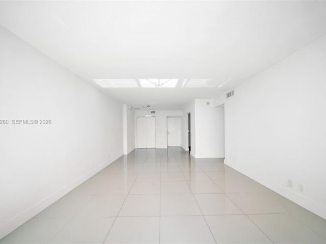 Apartment for rent  Unit #408 - photo 7434728