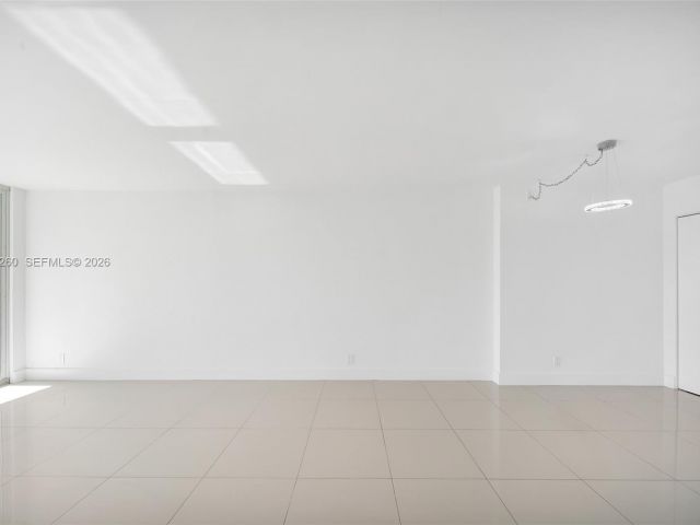 Apartment for rent  Unit #408 - photo 7434731