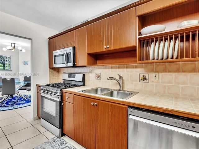 Apartment for sale  Unit #206 - photo 7193985