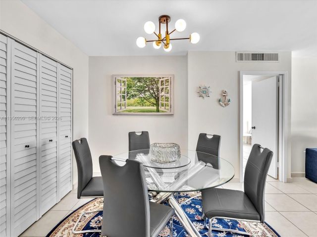 Apartment for sale  Unit #206 - photo 7193999