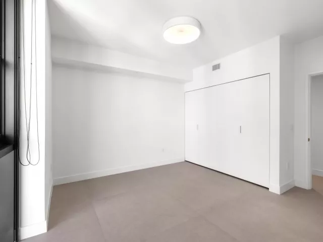 4-bedroom condo for sale in Miami - 700 NE 24th Street 4601 - MondialRealty