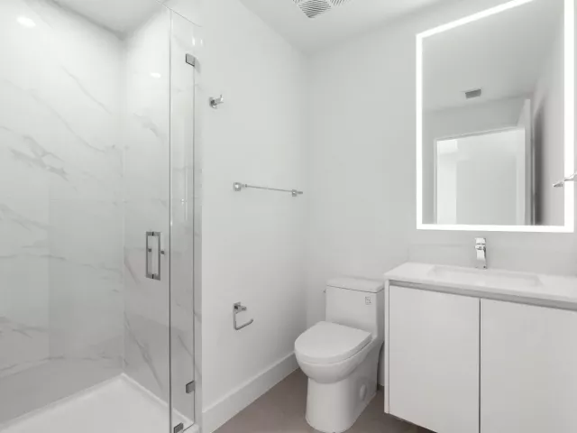 4-bedroom condo for sale in Miami - 700 NE 24th Street 4601 - MondialRealty