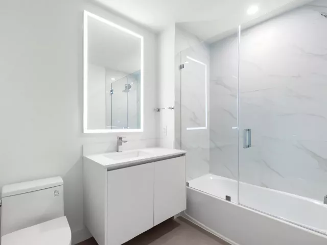 4-bedroom condo for sale in Miami - 700 NE 24th Street 4601 - MondialRealty