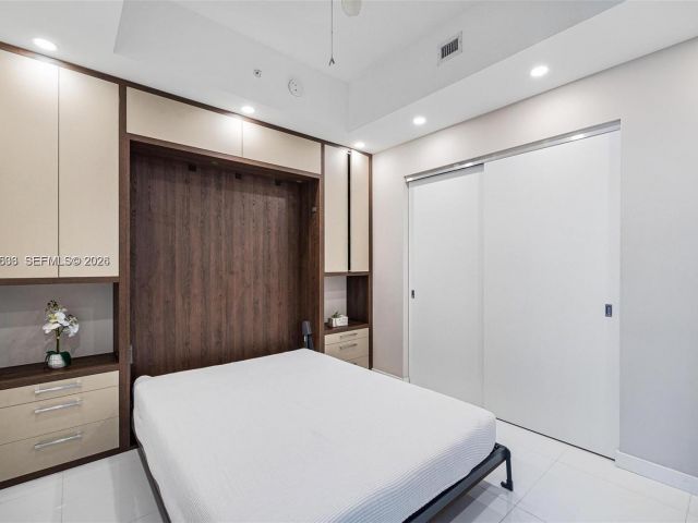 Apartment for rent  Unit #4108 - photo 7194935