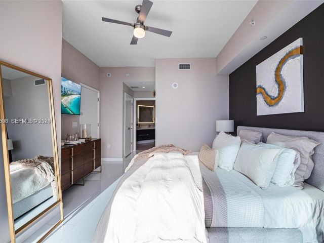 Apartment for rent  Unit #4108 - photo 7194941