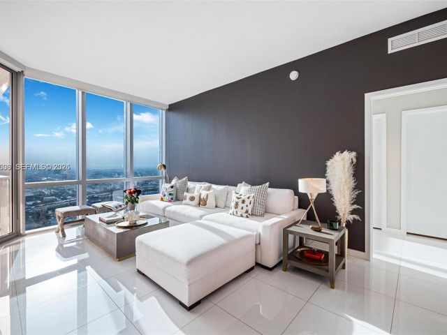 Apartment for rent  Unit #4108 - photo 7194943