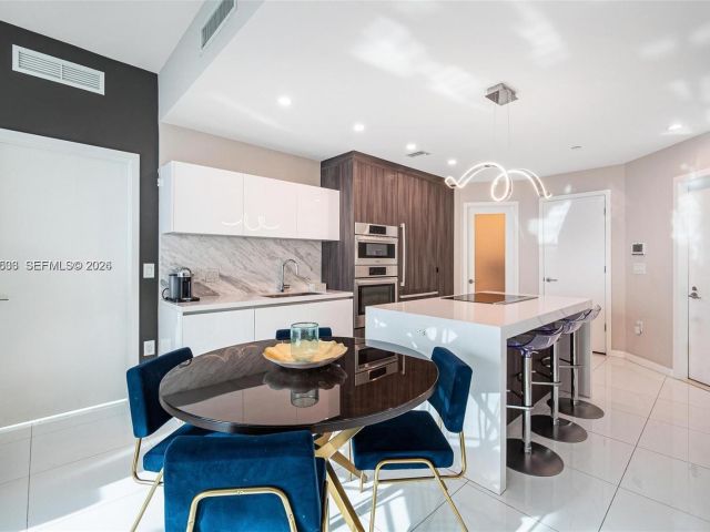 Apartment for rent  Unit #4108 - photo 7194948