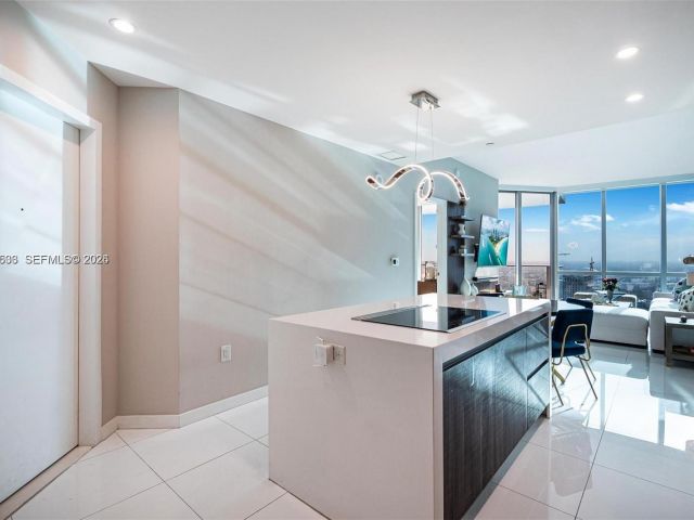 Apartment for rent  Unit #4108 - photo 7194952