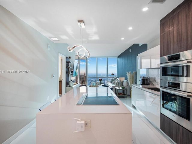 Apartment for rent  Unit #4108 - photo 7194953