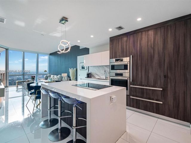 Apartment for rent  Unit #4108 - photo 7194954