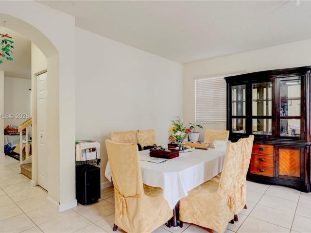 4-bedroom home for sale in Homestead - 355 NE 31st Ave - MondialRealty