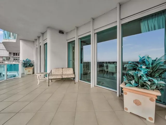 2-bedroom condo for sale in Bal Harbour - 10101 Collins Ave 16B - MondialRealty
