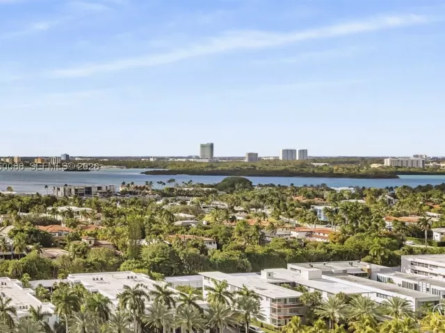 2-bedroom condo for sale in Bal Harbour - 10101 Collins Ave 16B - MondialRealty