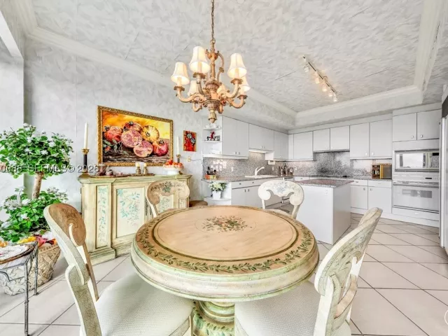 2-bedroom condo for sale in Bal Harbour - 10101 Collins Ave 16B - MondialRealty