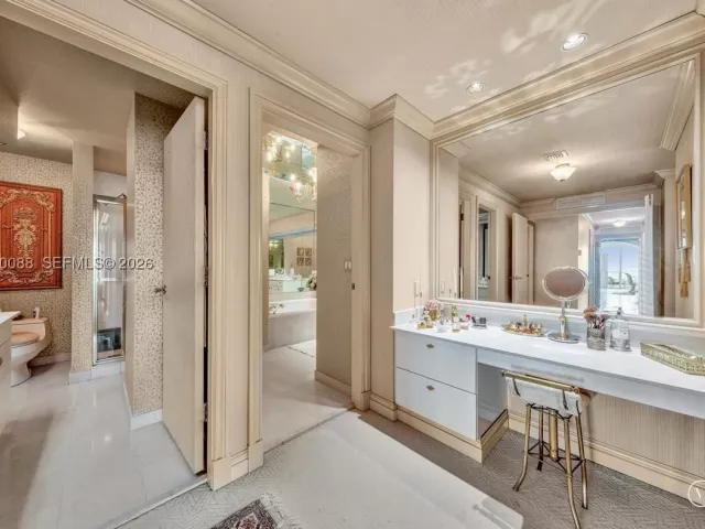 2-bedroom condo for sale in Bal Harbour - 10101 Collins Ave 16B - MondialRealty