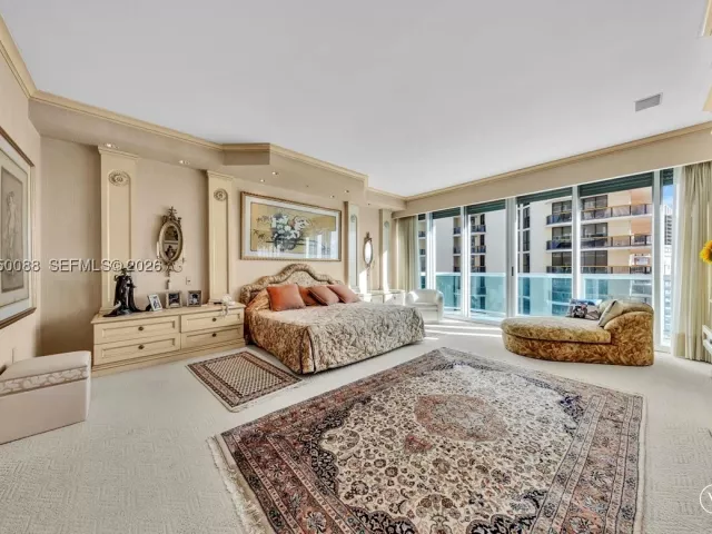 2-bedroom condo for sale in Bal Harbour - 10101 Collins Ave 16B - MondialRealty