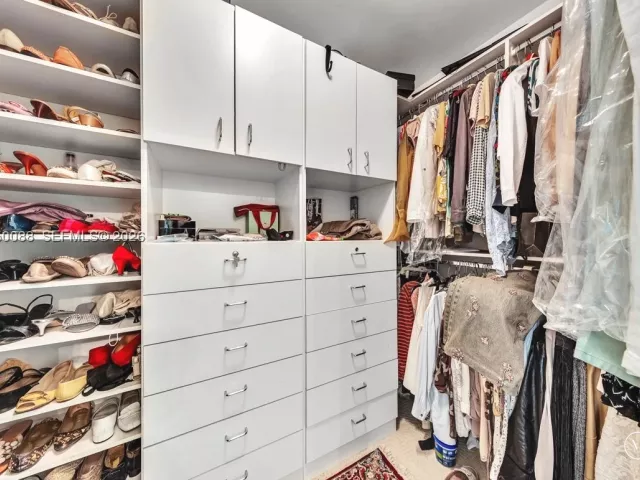 2-bedroom condo for sale in Bal Harbour - 10101 Collins Ave 16B - MondialRealty