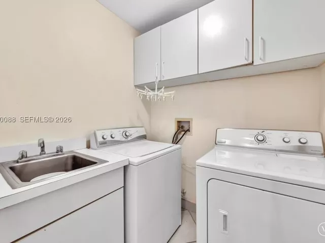 2-bedroom condo for sale in Bal Harbour - 10101 Collins Ave 16B - MondialRealty
