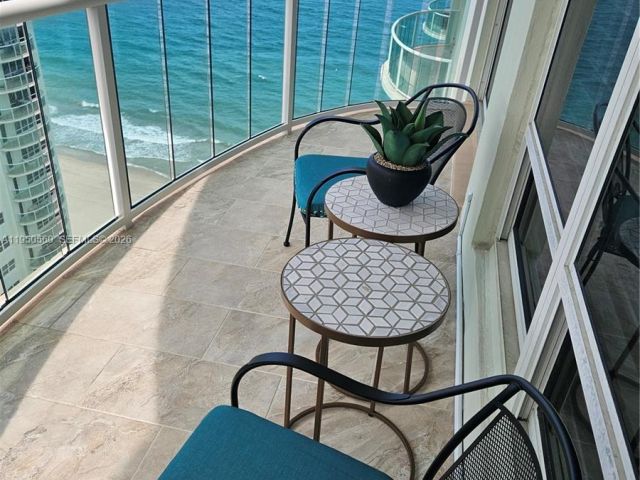 Apartment for rent  Unit # - photo 7427456