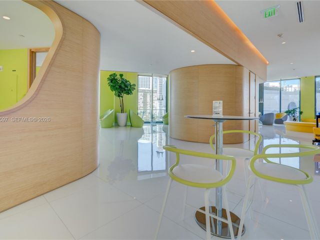 Apartment for rent  Unit #706 - photo 7199931