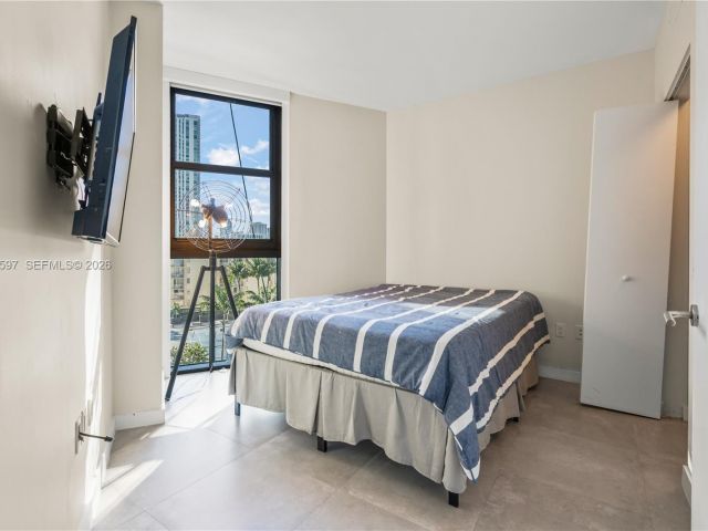 Apartment for rent  Unit #706 - photo 7199938