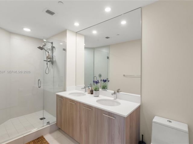 Apartment for rent  Unit #706 - photo 7199939