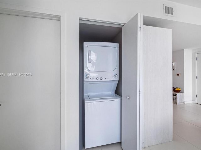 Apartment for sale  Unit #3009 - photo 7199911