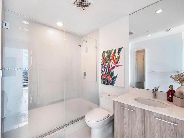 Apartment for sale  Unit #3009 - photo 7199912