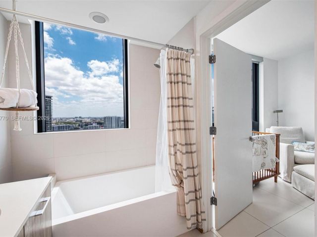 Apartment for sale  Unit #3009 - photo 7199915