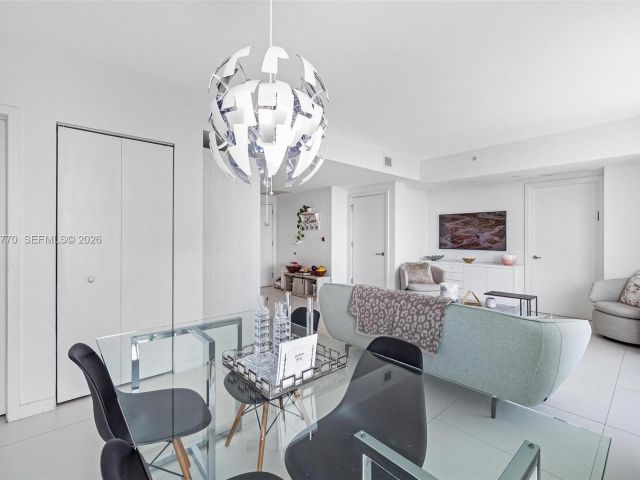 Apartment for sale  Unit #3009 - photo 7199923