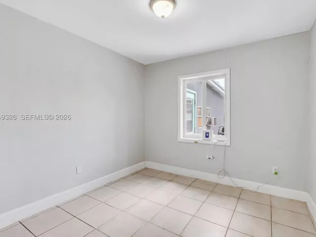 4-bedroom home for sale in Miami - 9710 SW SW 161 ST - MondialRealty