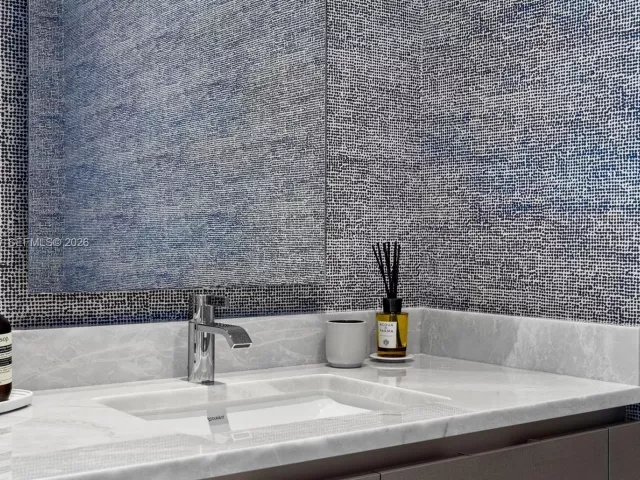 2-bedroom condo for sale in Sunny Isles Beach - 17141 Collins Ave 3002 - MondialRealty