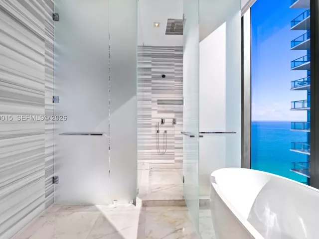 2-bedroom condo for sale in Sunny Isles Beach - 17141 Collins Ave 3002 - MondialRealty